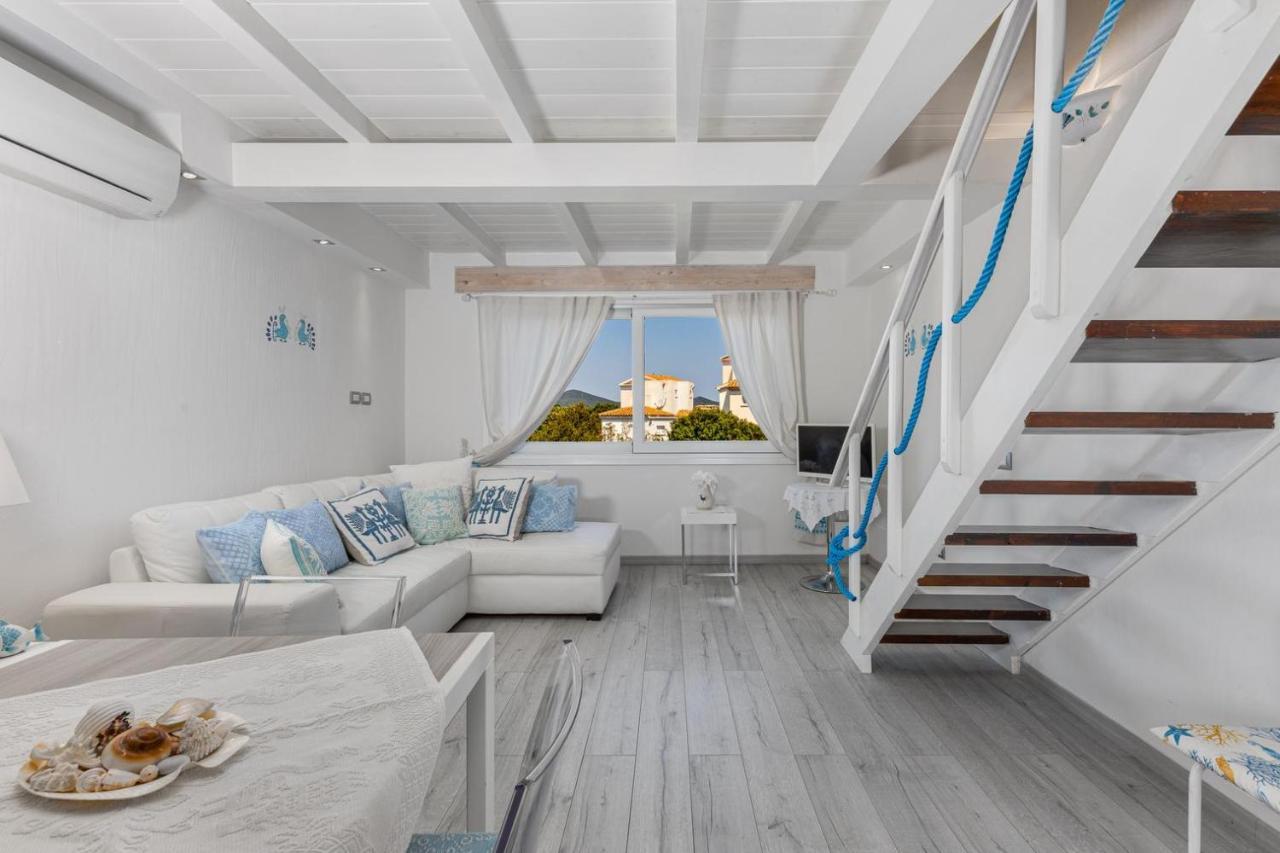 Giglio Apartment Vista Mare E Parcheggio Privato Porto Rotondo Bagian luar foto