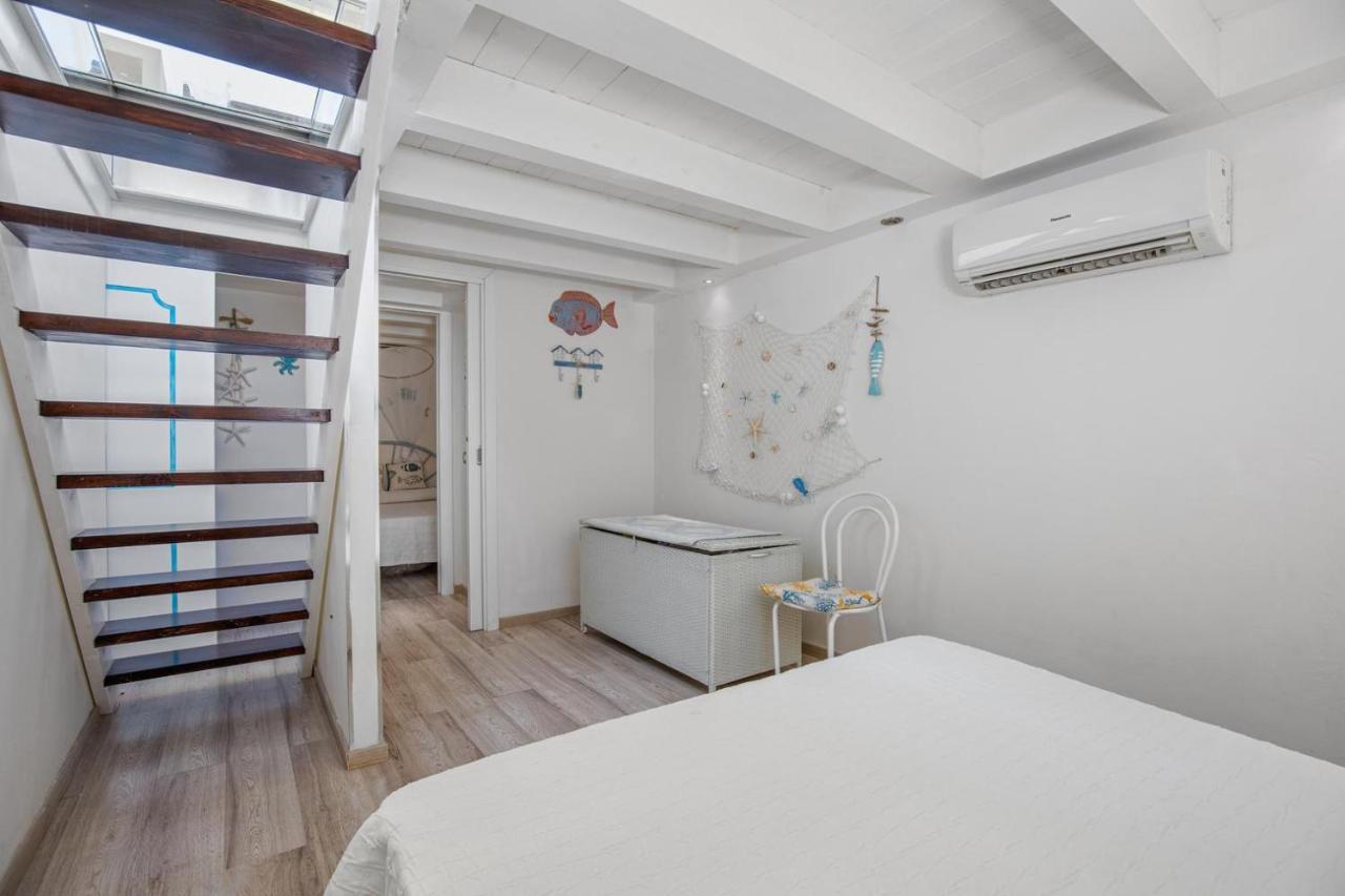 Giglio Apartment Vista Mare E Parcheggio Privato Porto Rotondo Bagian luar foto