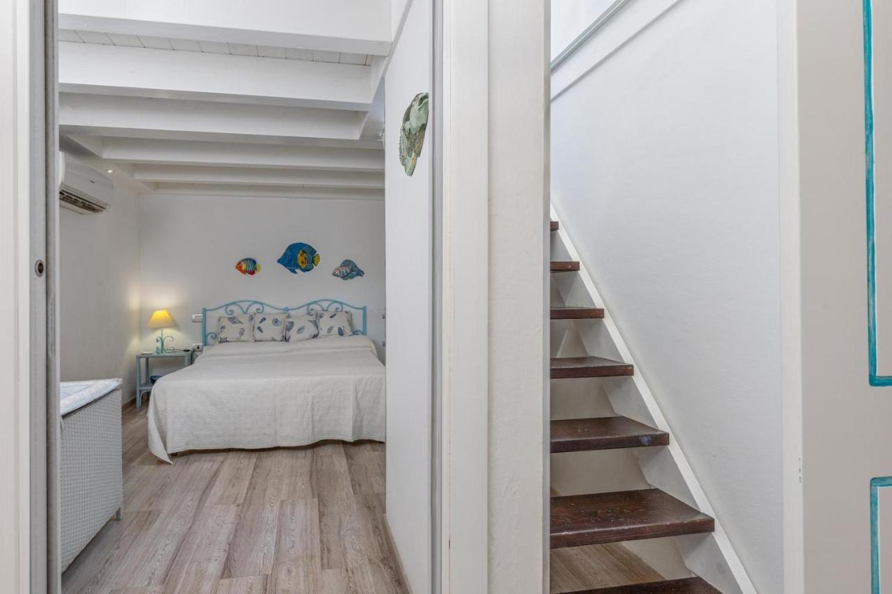 Giglio Apartment Vista Mare E Parcheggio Privato Porto Rotondo Bagian luar foto